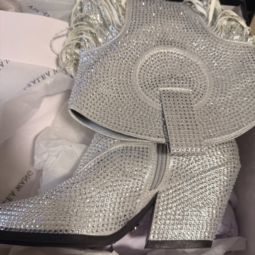 NEW RHINESTONE WESTERN BOOT Size 7